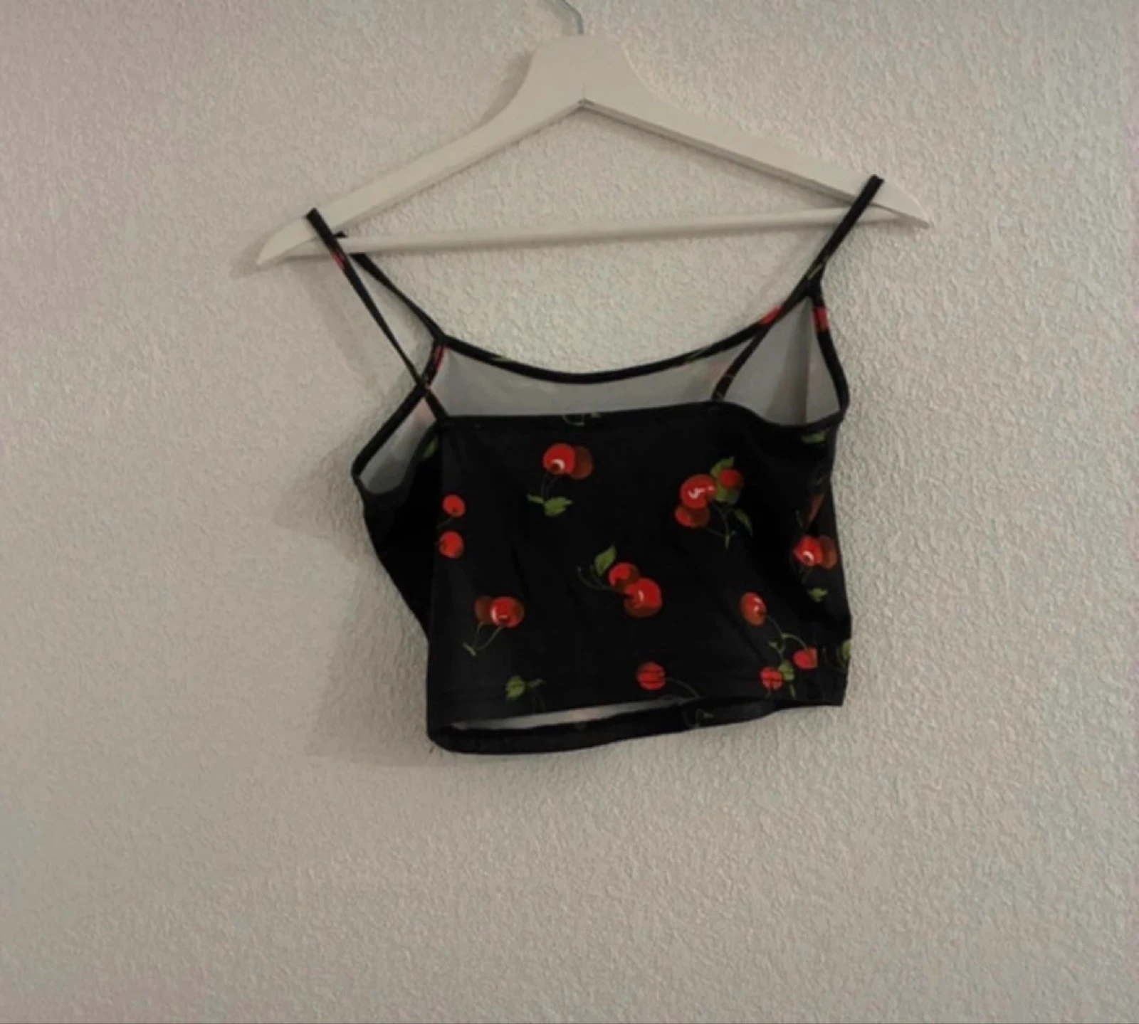 Black cherry print top - thin straps - summer style – photo 5